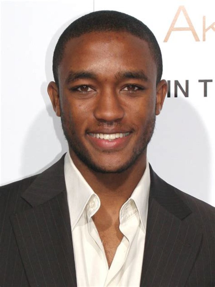 Lee Thompson Young Biography - Facts, Childhood, Family Life & Achievements
