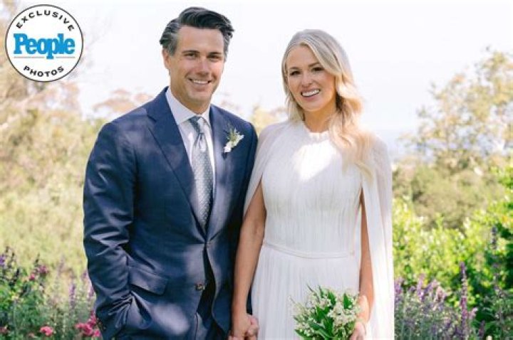 Leland Vittert Wife Or Girlfriend – Is He Married To Sara Scott? NewsNation