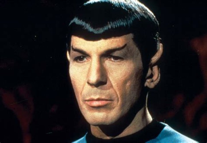 Leonard Nimoy Biography - Facts, Childhood, Family Life & Achievements