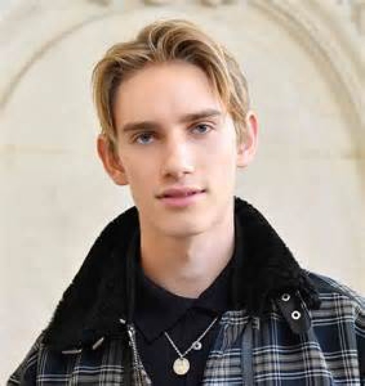 Levon Roan Thurman-Hawke Height, Weight, Net Worth, Age, Birthday, Wikipedia, Who, Instagram, Biography