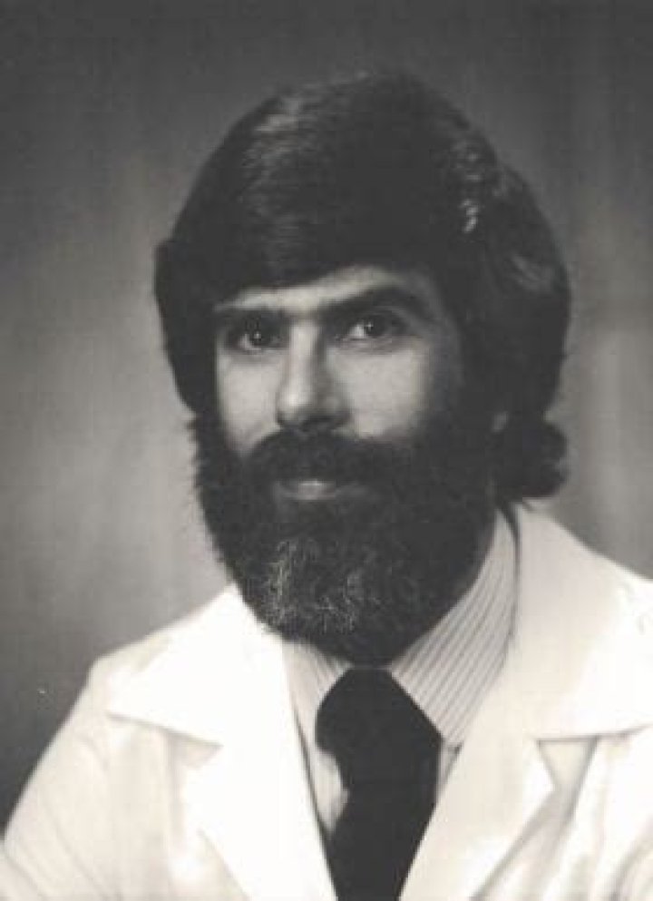 Dr. Lewis Schwartz, MD – Park Ridge, IL