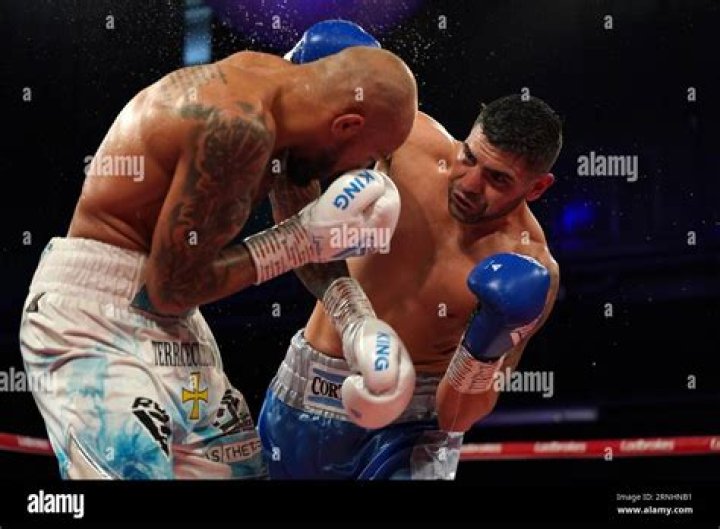 
Light-heavyweight Boxer Lyndon Arthur Is Originally From Manchester England 