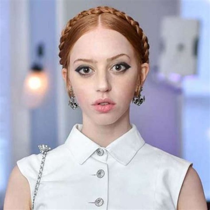 Lily Newmark Wiki, Parents, Dad, Height, Weight, Age & More