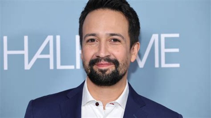 Lin-Manuel Miranda Biography - Facts, Childhood, Family Life & Achievements