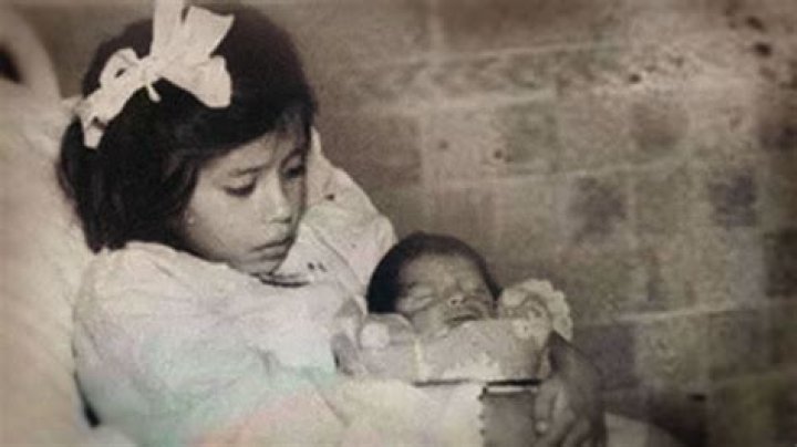 Lina Medina Biography - Facts, Childhood, Family, Life Story of World’s Youngest Mother