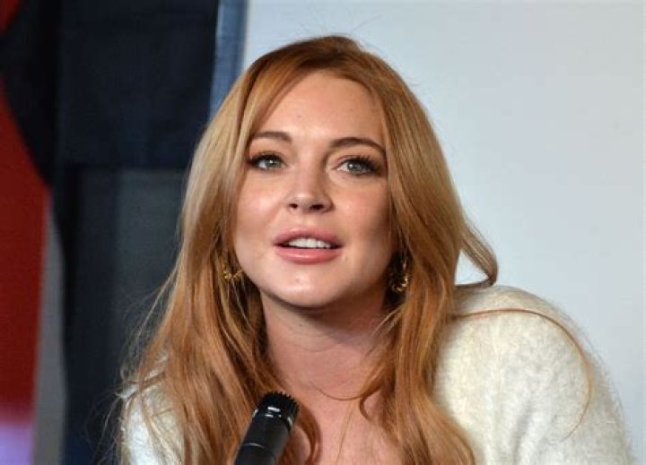 Lindsay Lohan Looks Very Confused On The Masked Singer Australia During Big Reveal And Social Media Hilariously Shades Her!