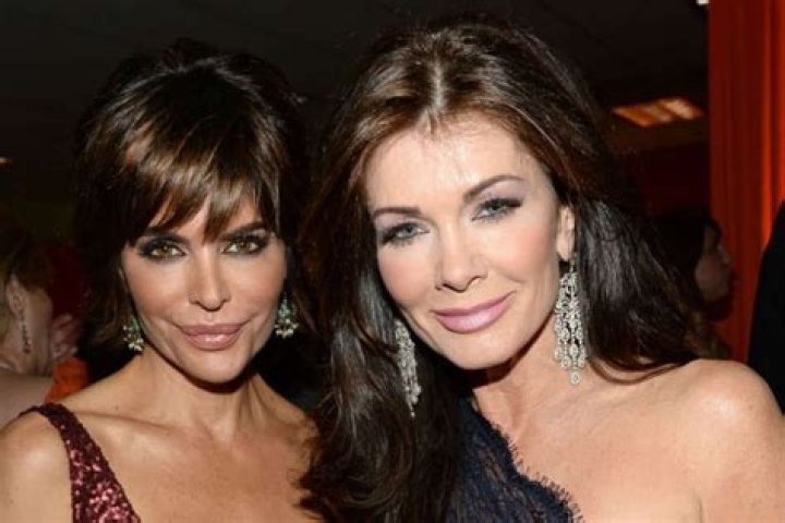 Lisa Rinna Reveals Exactly What She Wanted To Ask ‘Coward’ Lisa Vanderpump At The RHOBH Reunion