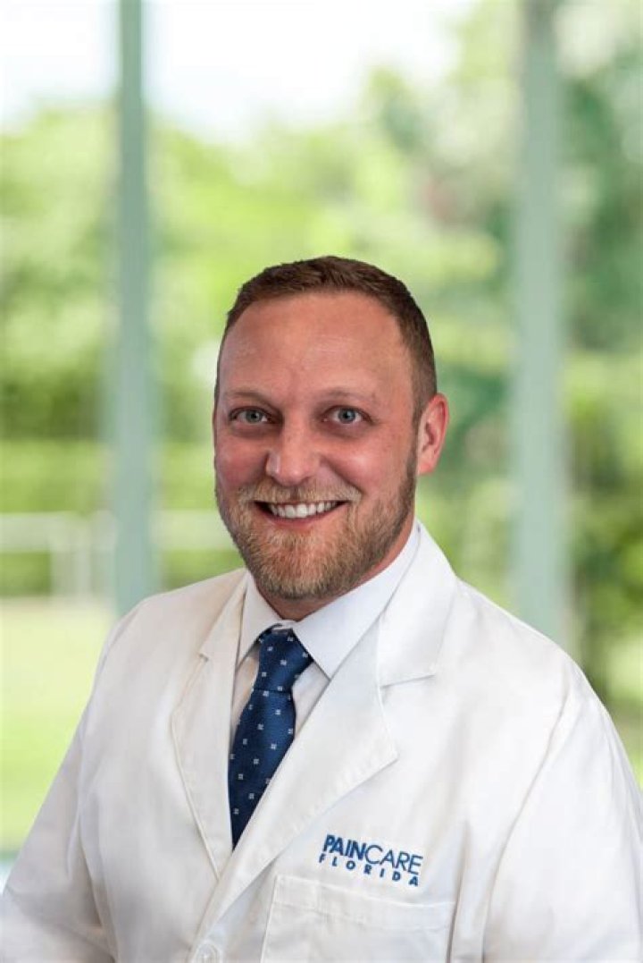 Dr. Loel Warsch, MD – Port St. Lucie, FL