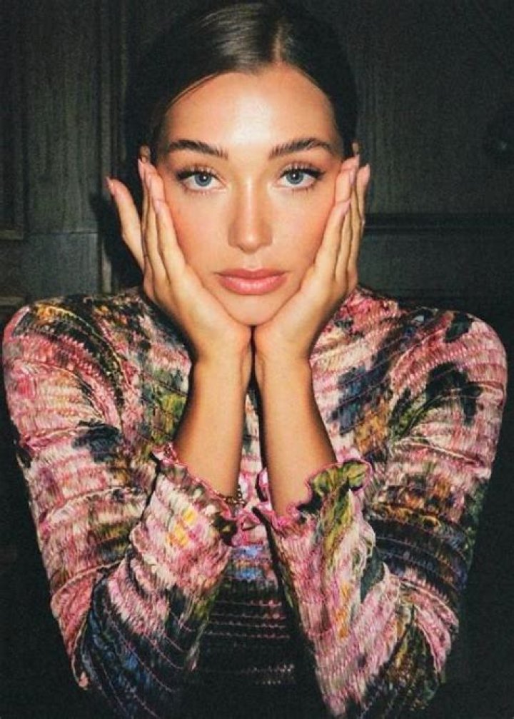 Loey Lane Height, Weight, Net Worth, Age, Birthday, Wikipedia, Who, Nationality, Biography