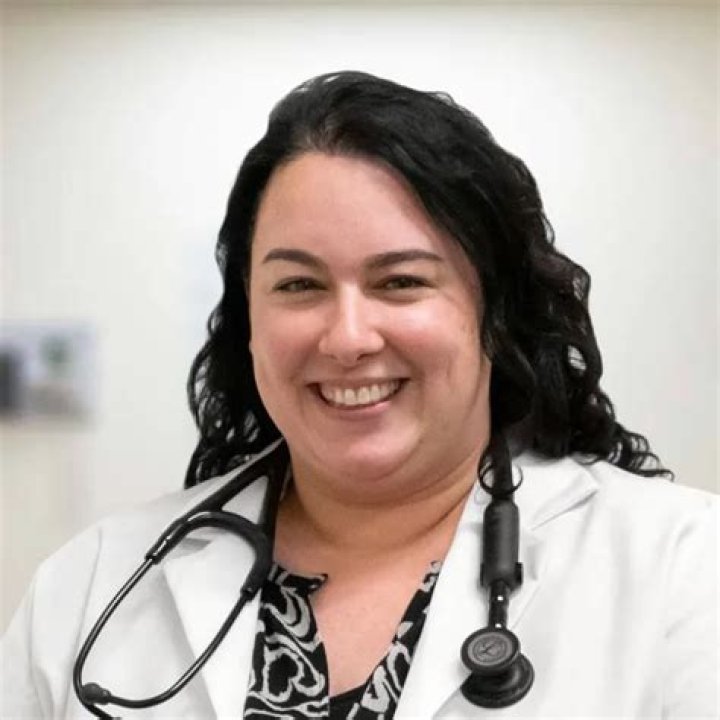 Dr. Lorna Barte, MD – Camarillo, CA