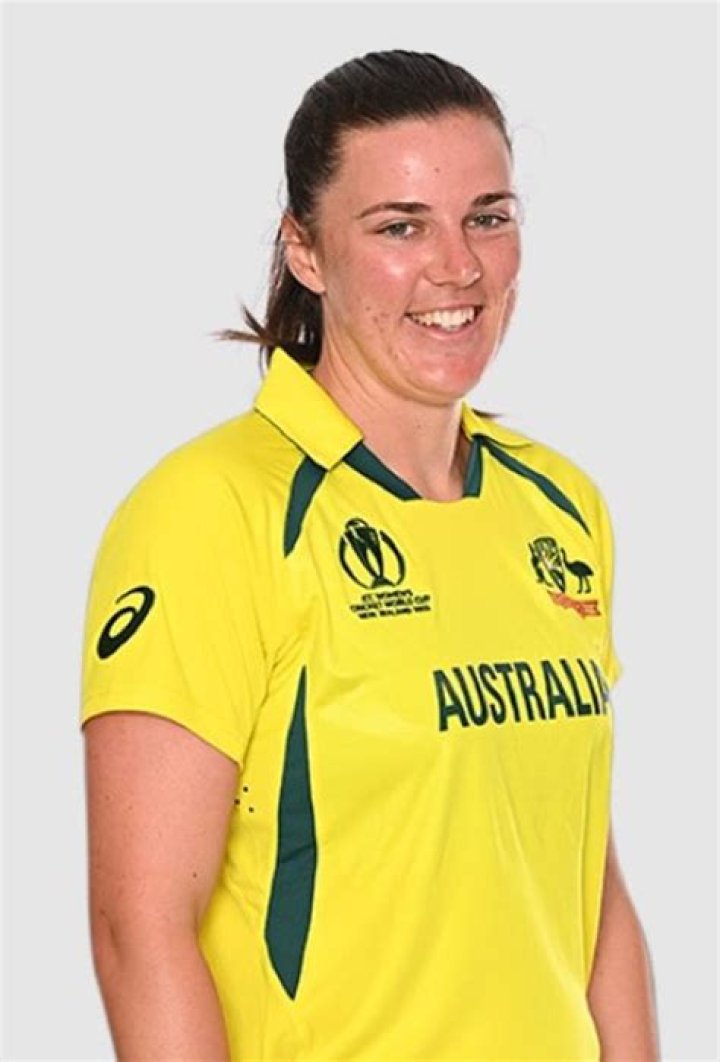 Lorraine McGrath Height, Weight, Net Worth, Age, Birthday, Wikipedia, Who, Nationality, Biography
