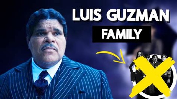 Luis Guzmán family, wife, children, parents, siblings