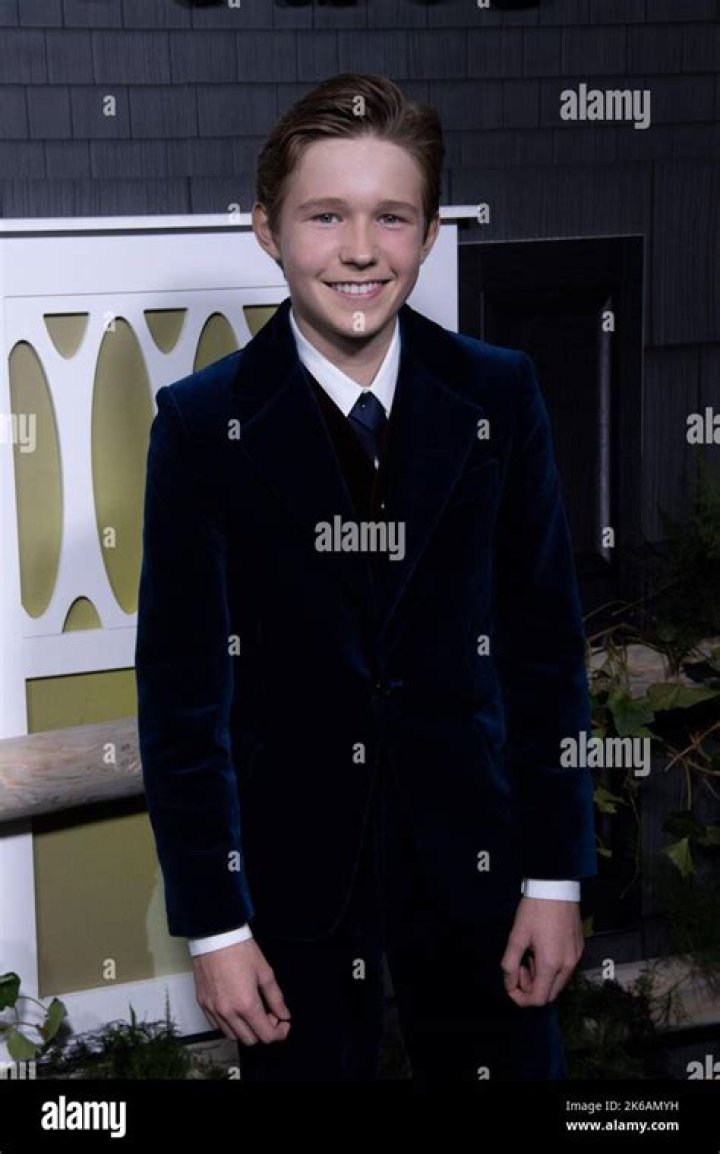 Luke David Blumm Height, Weight, Net Worth, Age, Birthday, Wikipedia, Who, Nationality, Biography