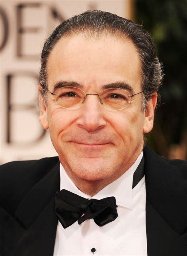 Mandy Patinkin Biography - Facts, Childhood, Family Life & Achievements