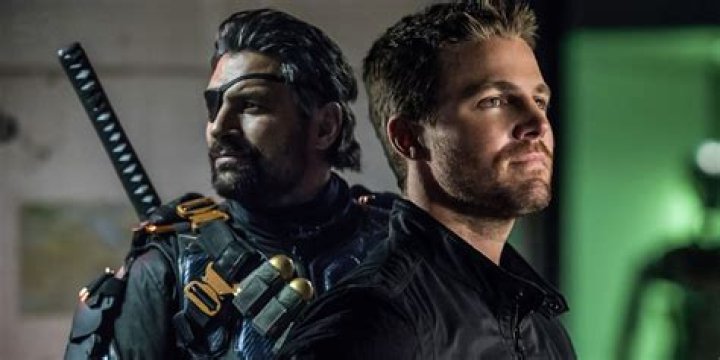 Manu Bennett Reprising Deathstroke Role In Arrow Season 5