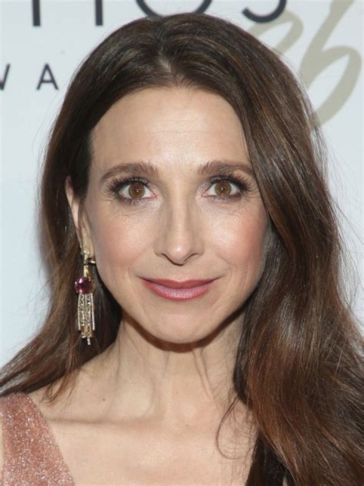 Marin Hinkle - Bio, Facts, Family Life of Actress