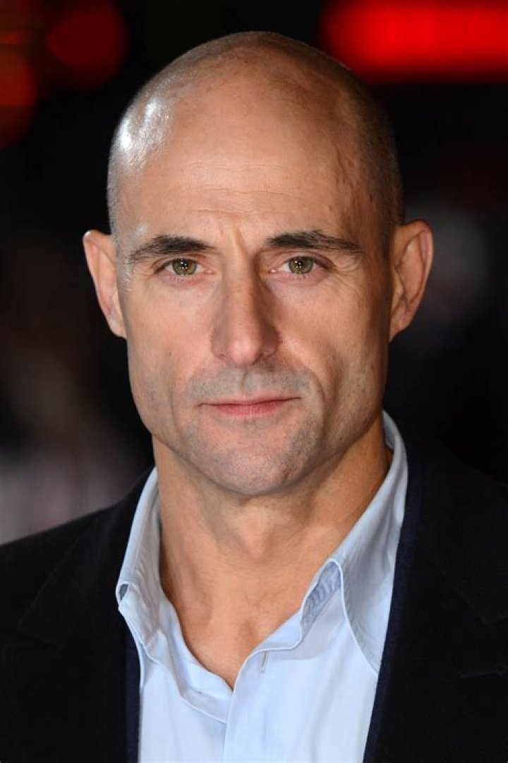 Mark Strong Biography - Facts, Childhood, Family Life & Achievements