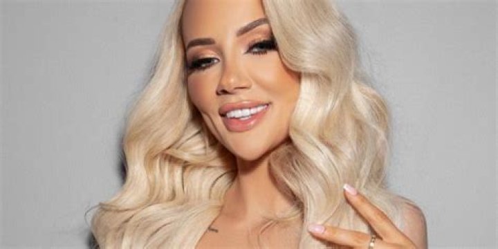 Married At First Sight Star Jessika Power Shares Swimsuit Video With Fans