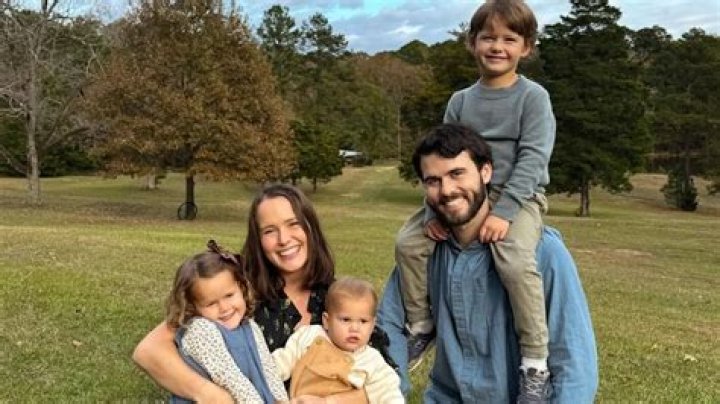 Mary Kate Robertson - Bio, Facts, Family Life of Instagram Star