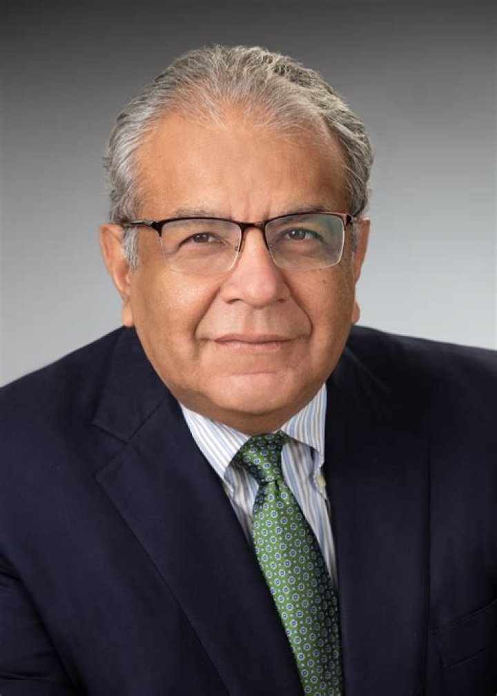 Dr. Max Benzaquen, MD – Chesterfield, MO