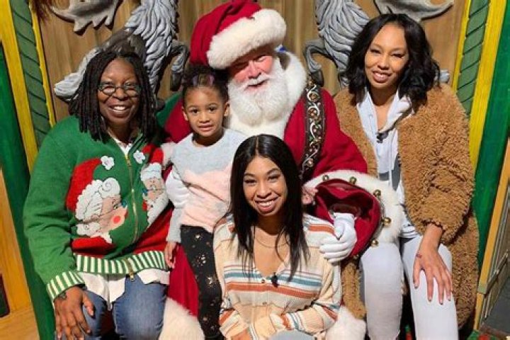 Meet Whoopi Goldberg’s Spouses and Only Daughter Alex Martin