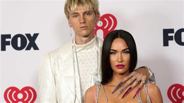 Megan Fox And Machine Gun Kelly Hold Hands And Kiss In Public — Relationship Confirmed Through These Photos