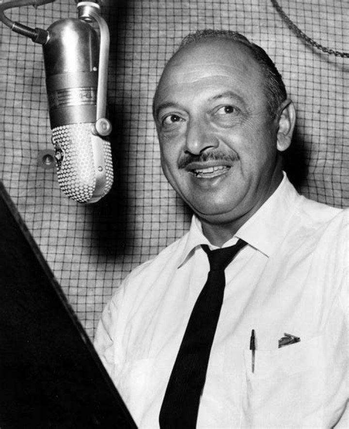 Mel Blanc Biography - Facts, Childhood, Family Life & Achievements