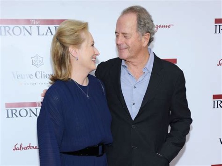 Meryl Streep and Mark Ruffalo’s public kiss went viral.