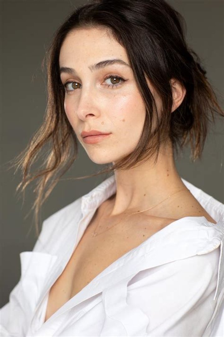 Mia Kriegel Height, Weight, Net Worth, Age, Birthday, Wikipedia, Who, Nationality, Biography