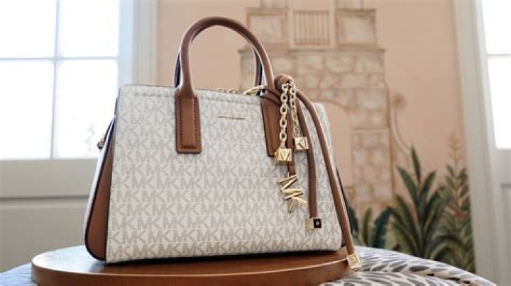 Michael Kors Biography - Facts, Childhood, Family Life & Achievements