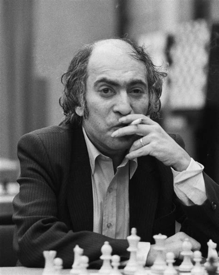 Mikhail Tal Biography - Facts, Childhood, Family Life & Achievements