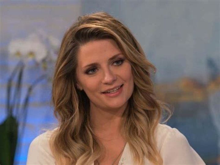 Mischa Barton Dishes On The Hills: New Beginnings And Which The O.C. Cast Members She Keeps In Touch With