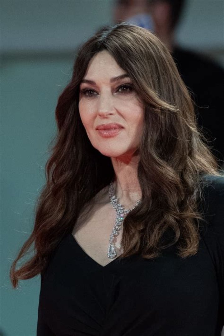 Monica Bellucci Biography - Facts, Childhood, Family Life & Achievements