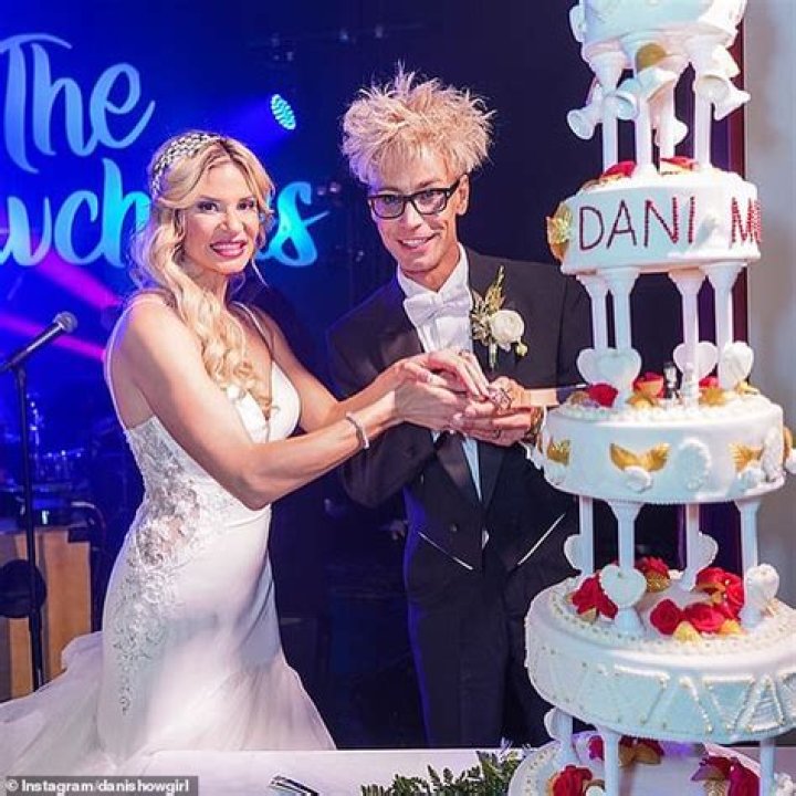 
Murray SawChuck And His Wife Dani Elizabeth Celebrated Their First Anniversary On September 