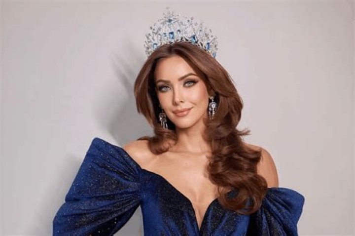 
Natalie Glebova Height, Weight, Net Worth, Age, Birthday, Wikipedia, Who, Nationality, Biography 