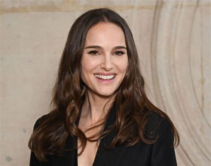 Natalie Portman Biography - Facts, Childhood, Family Life & Achievements
