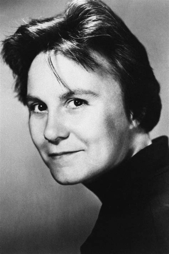 Harper Lee Biography - Facts, Childhood, Family Life & Achievements