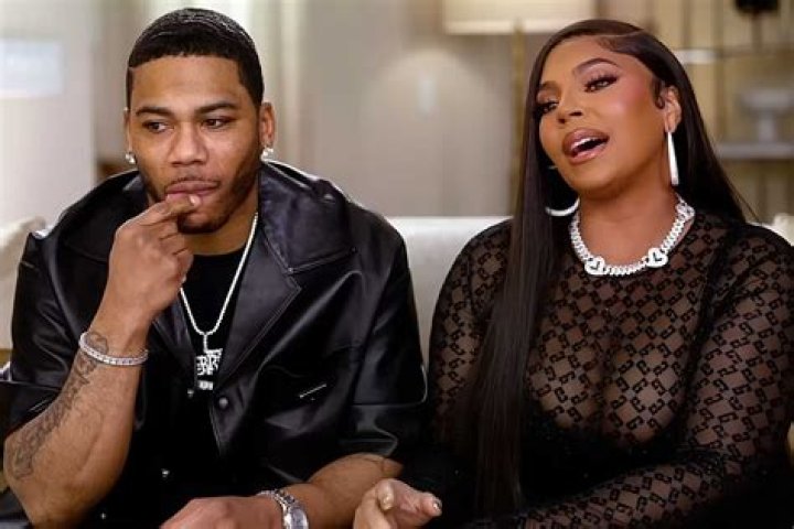 
Nelly Still In A Relationship With Ex-Girlfriend Ashanti? Video On Instagram Live 
