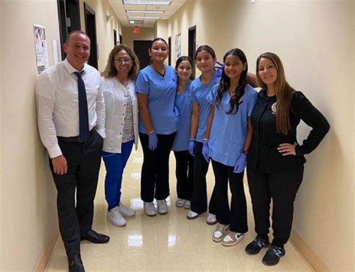 Dr. Nelson Sanchez, MD – Miami, FL