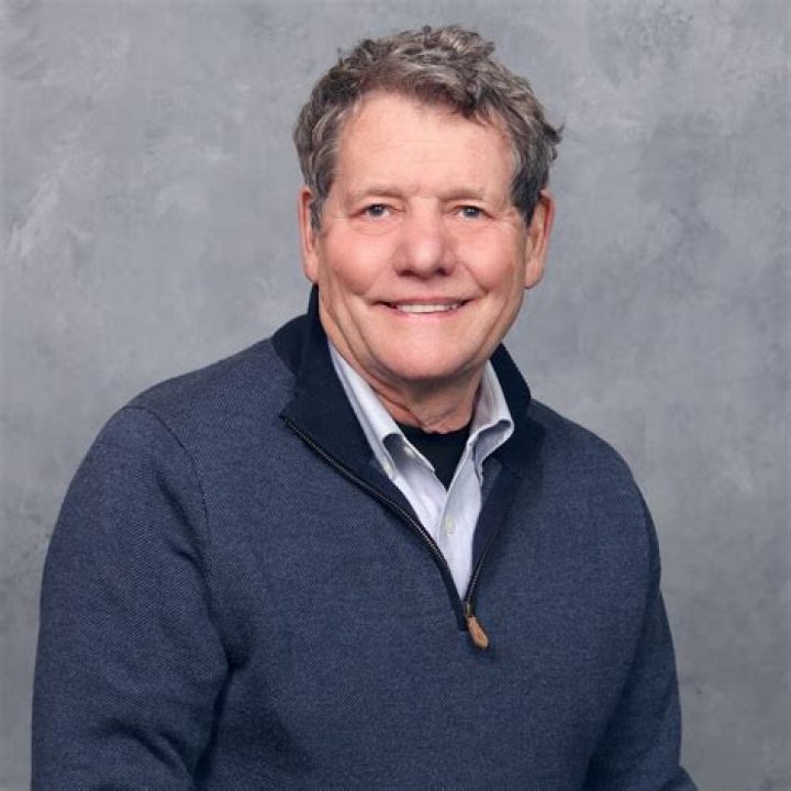 Dr. Nelson Walker II, MD – Mansfield, CT