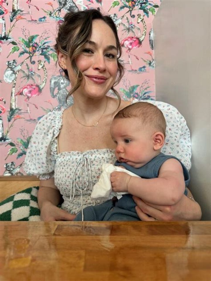 New Amsterdam Star Alison Luff Shares Swimsuit Photo From Positano