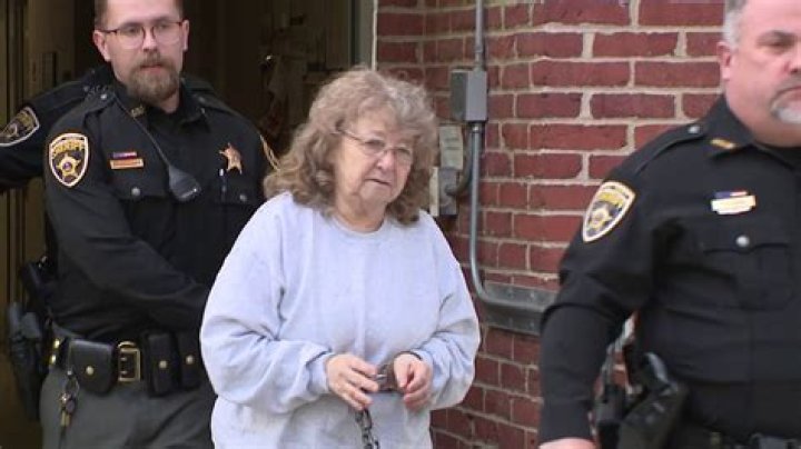
New York Woman Convicted of Poisoning Lookalike’s Cheesecake in Plot to Steal Her Identity 