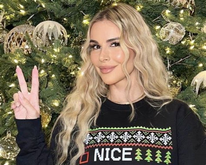 Águeda López in Bathing Suit Shares "Weekend Recap" — Celebwell