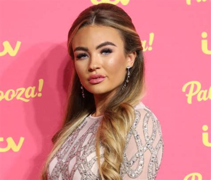 Ella Rae Wise in Bathing Suit is "Sun Kissed" — Celebwell