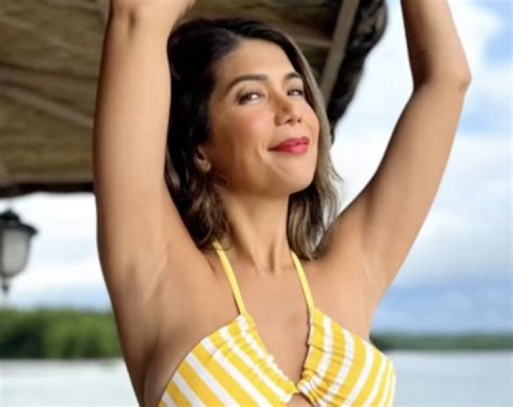 Geneva Cruz in Bathing Suit Says "Watch Me" — Celebwell