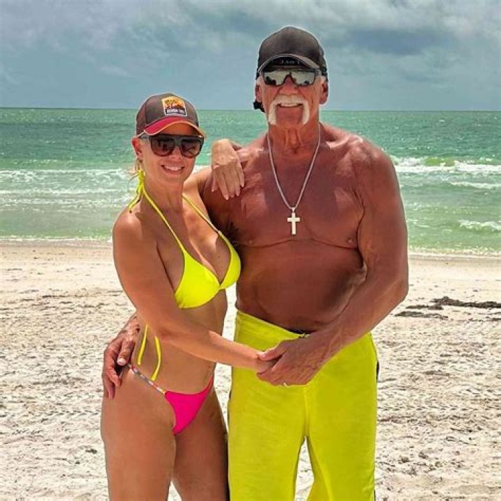 Hulk Hogan's Daughter Brooke Hogan Shares Swimsuit Photo of "Superpower"