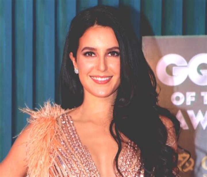Isabelle Kaif in Bathing Suit Has "Beach Day" — Celebwell