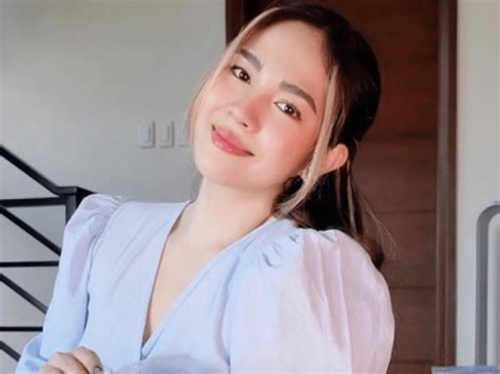Janella Salvador in Bathing Suit is "OMG" — Celebwell