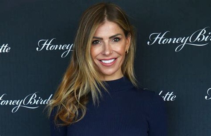 Laura Csortan in Bathing Suit Enjoys "Days in the Sun" — Celebwell