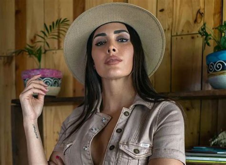 Macky González in Bathing Suit Says "Until Next Look" — Celebwell